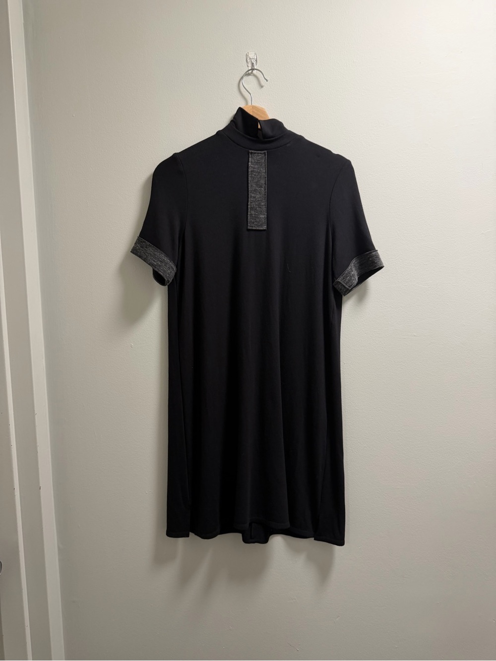 COLLECTION MARIE SAINT PIERRE JERSEY MIDI DRESS.